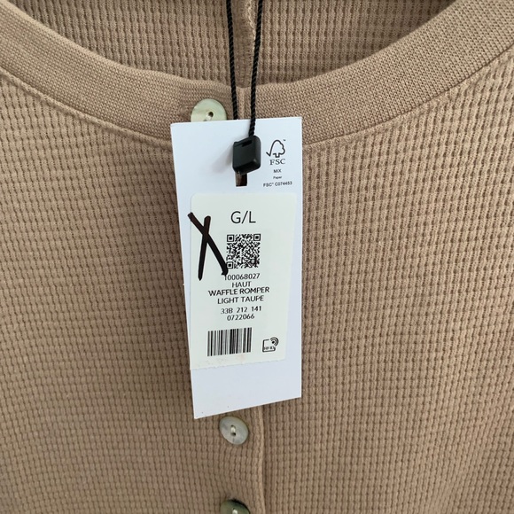 [L] NWT - DYNAMITE Veneto waffle romper - Picture 12 of 12